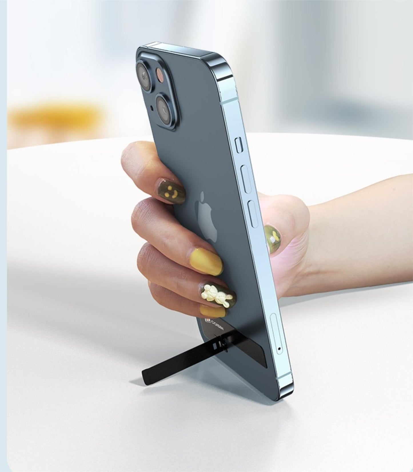 Ultra-thin mobile phone desktop bracket